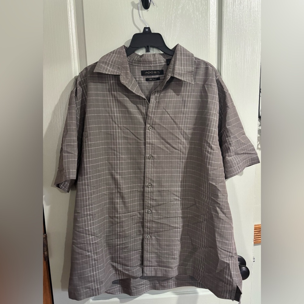 Men’s Gray Button Down Dress Shirt